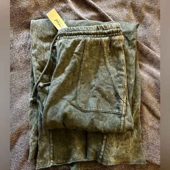 Three Bird Nest Charcoal Acidwash Wide Leg Drawstring Sweatpants - Picture 5 of 9